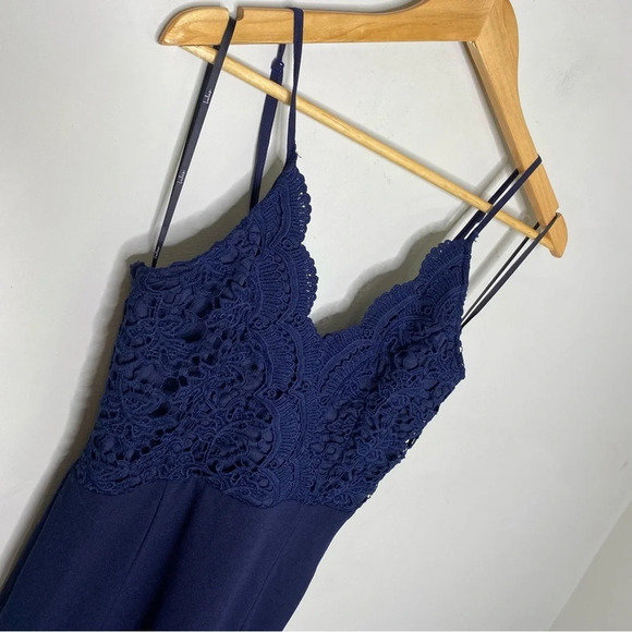 Lulus Navy Blue Crochet Lace Side Slit Leandra Maxi Dress Gown Size XS - Picture 4 of 12